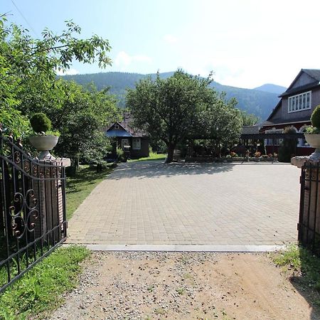 Котедж "Явірник" Villa Tatariv Exterior foto